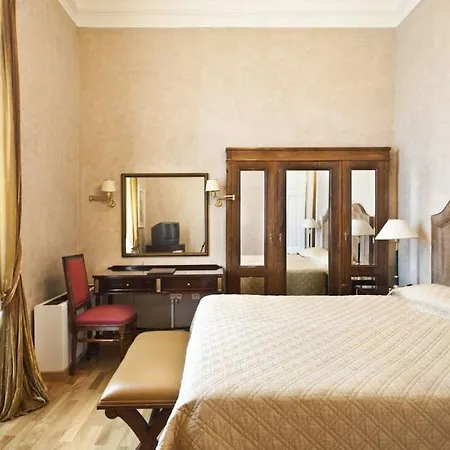 Hotell Pentelikon 5*