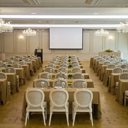 Pentelikon Hotel