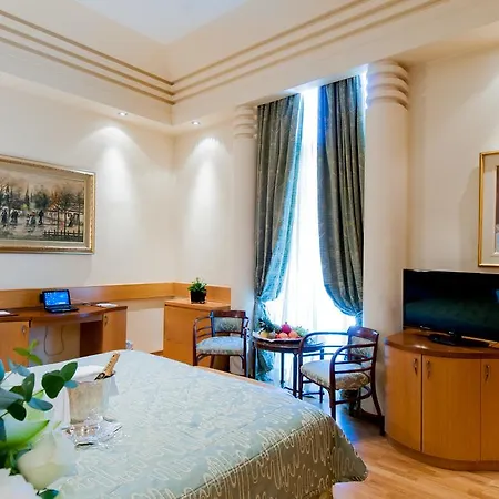Hotel Pentelikon 5*